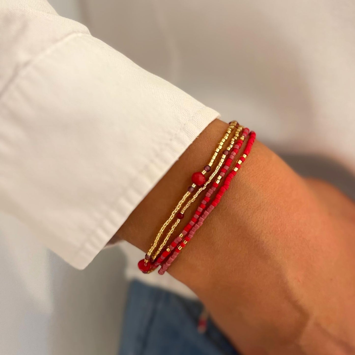happymaker Damen Perlenarmband mit echten Edelsteinen, Amethyst und roter Jaspis