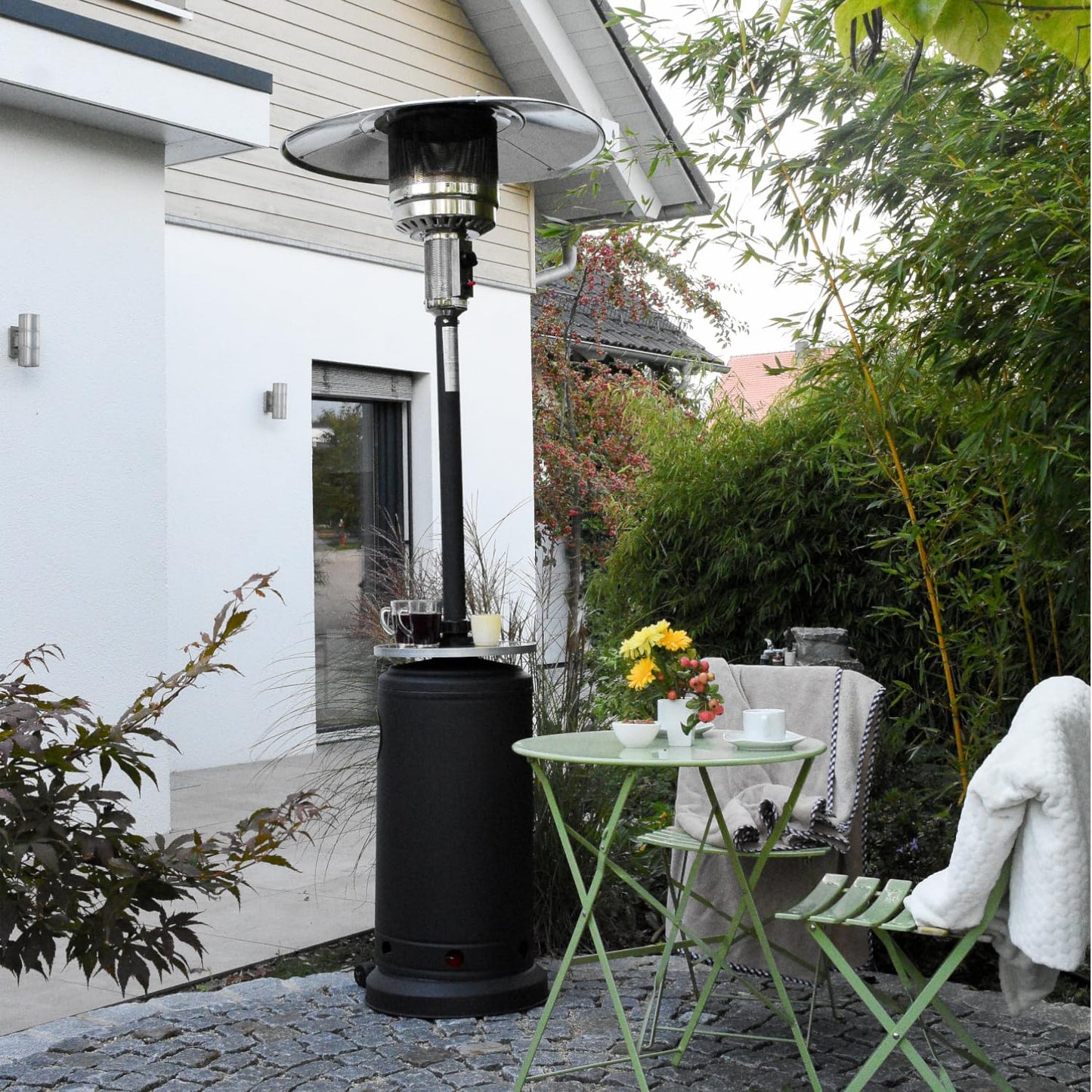 APANA 'Bellamente ONE' gas heater (14kW) for garden with transport wheels & automatic switch-off