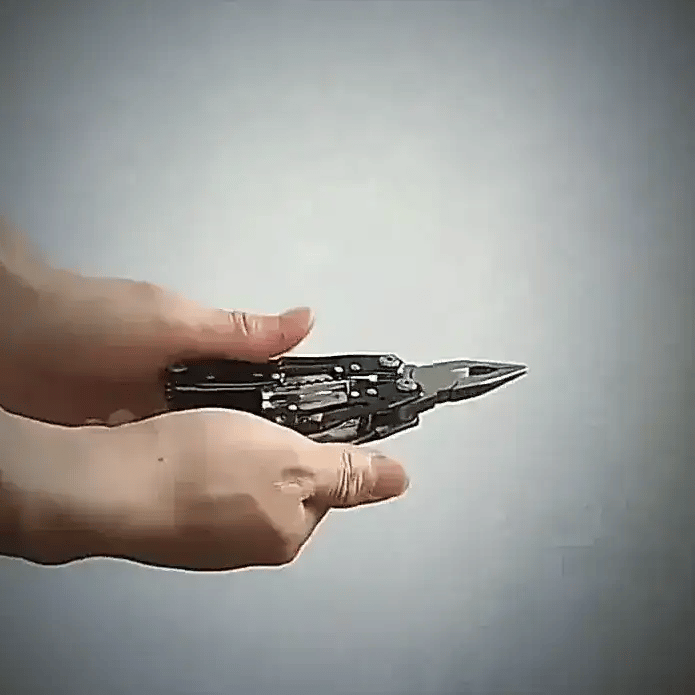 Outdoor-Multitool aus Edelstahl für Camping, Survival und Notfälle