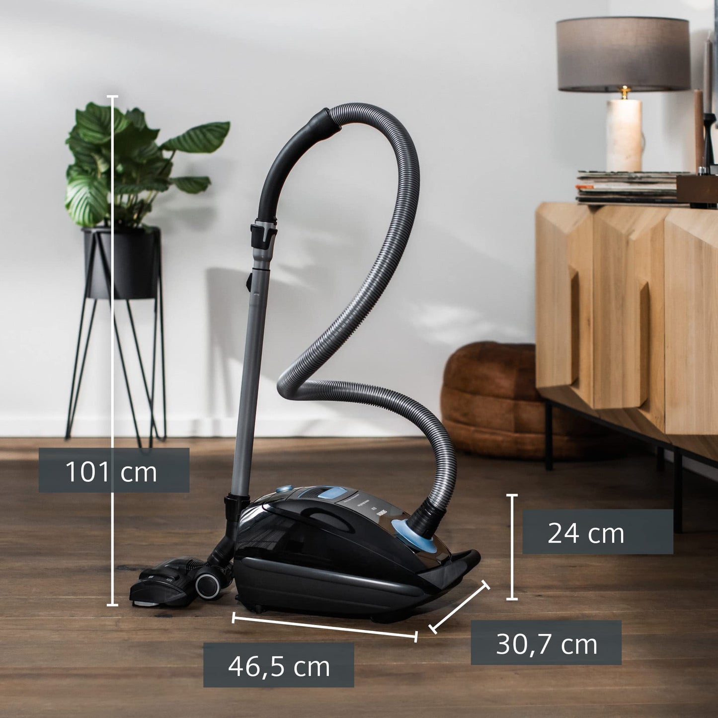 Siemens vacuum cleaner VSQ5X1230 (Q5.0) with bag: 850W, Extremely quiet, hygiene filter