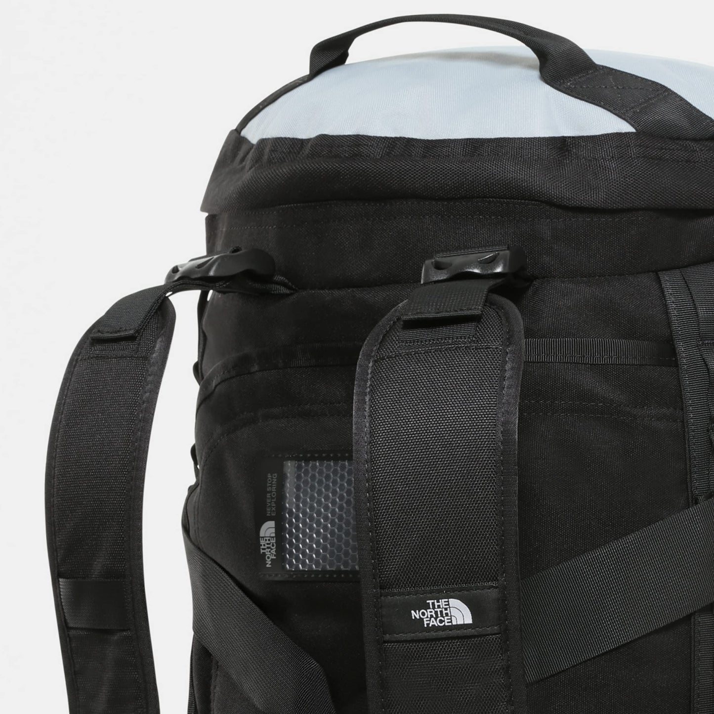 The North Face - Gilman Duffel Bag - Sport- und Turnbeutel mit Schulterriemen - Faltbare Reisetasche - TNF Black/Mid Grey, M, 71L