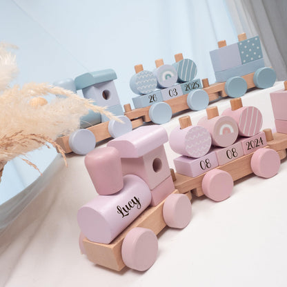 minipishop® personalisierte Baby Holz-Eisenbahn: Geschenk zur Geburt mit Name & Datum