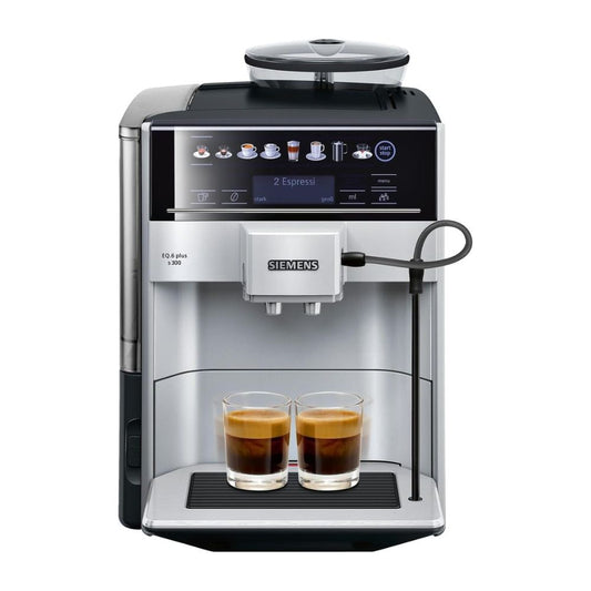 SIEMENS 'EQ6 Plus S300' Kaffeevollautomat für viele Kaffeespezialitäten, Milch-Aufschäumdüse, Keramikmahlwerk